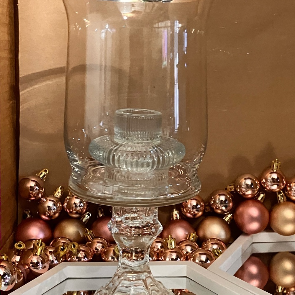 Handmade Elegant Glass Candle Holder with Gold Rim - Picture 3 of 3